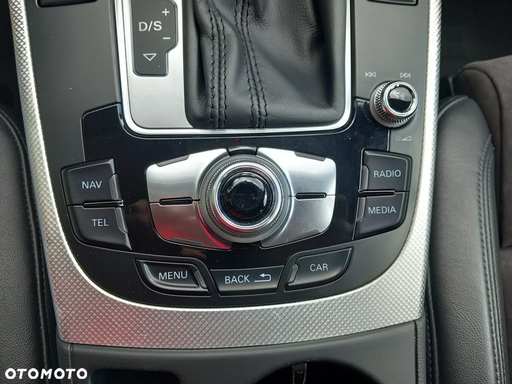 Audi A4 Avant 2.0 TDI DPF multitronic S line Sportpaket - 23