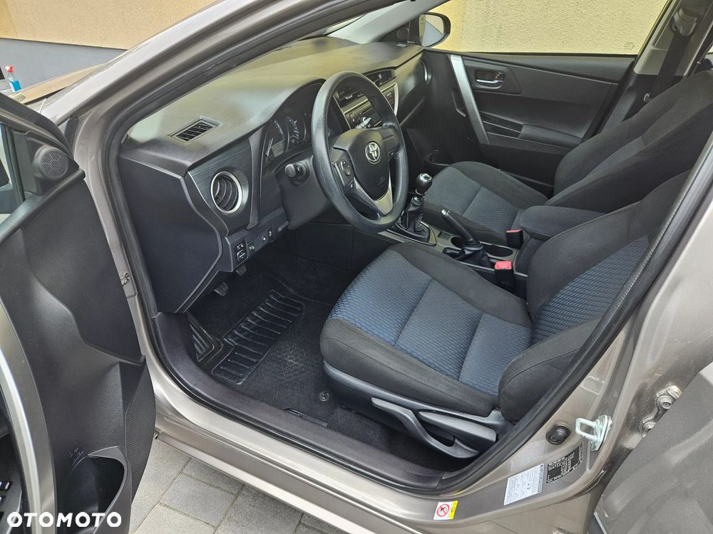 Toyota Auris 1.33 VVT-i Active - 8