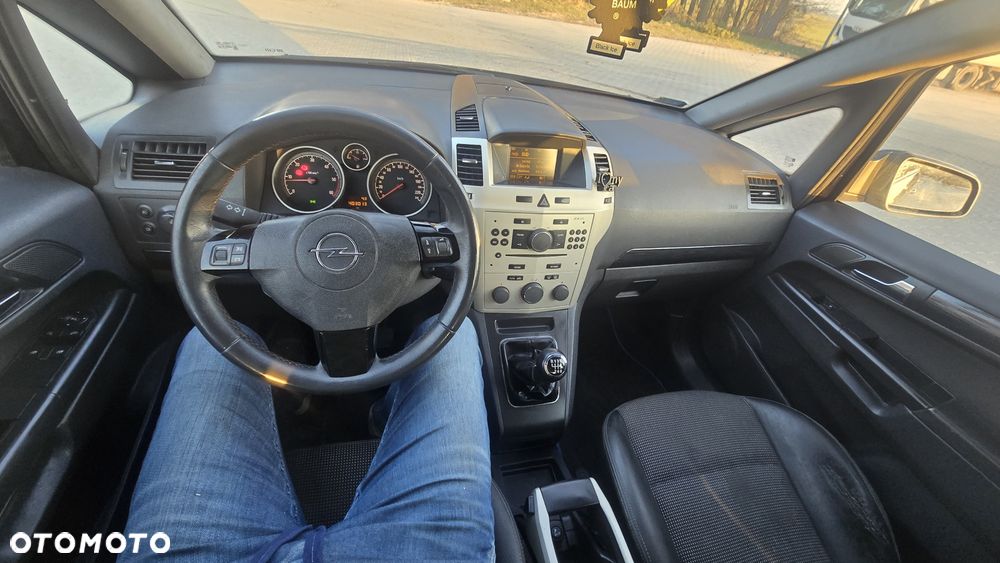 Opel Zafira - 7