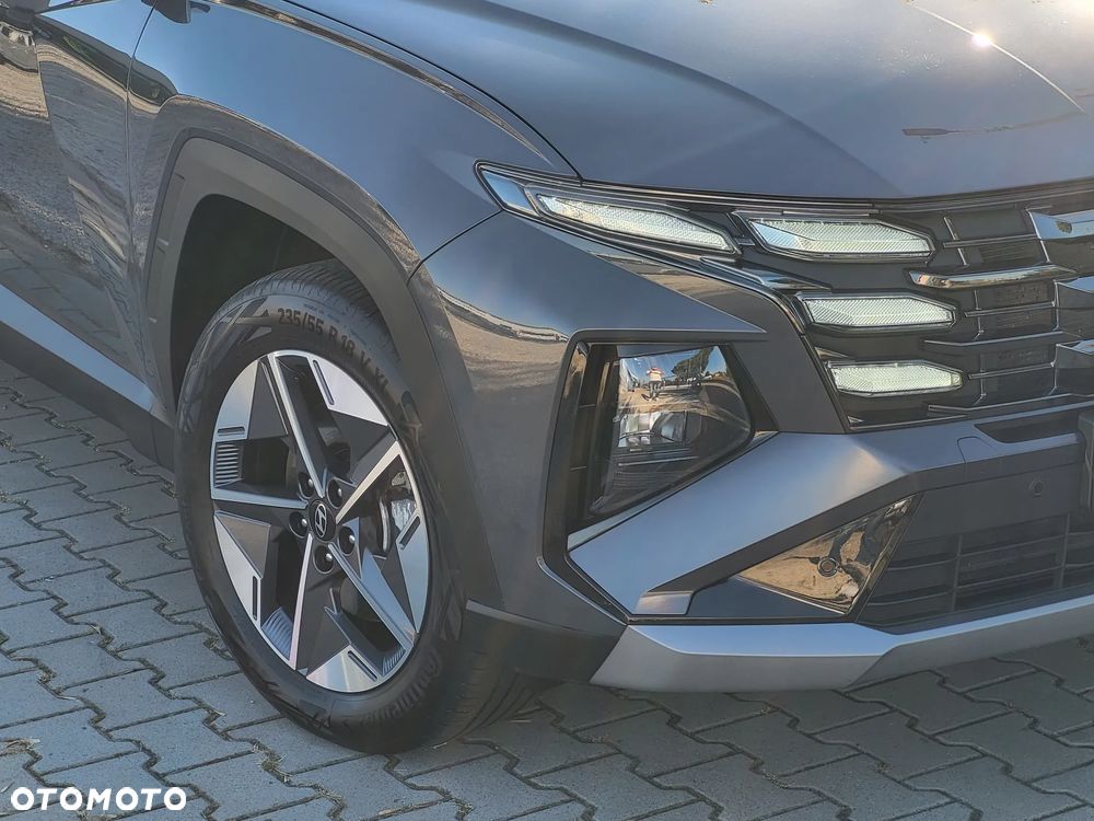Hyundai Tucson 1.6 T-GDi HEV Modern 2WD - 21