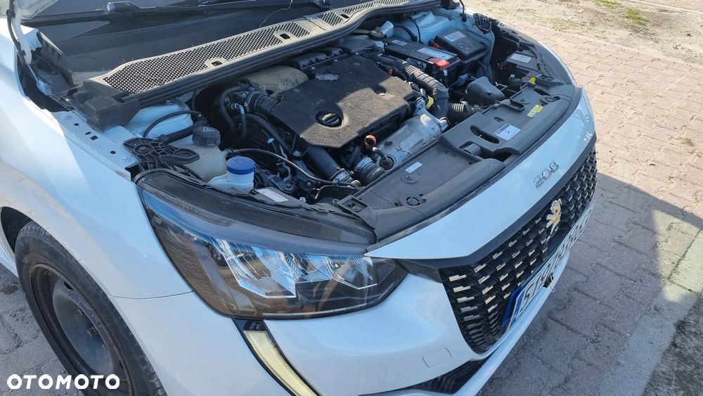 Peugeot 208 - 38