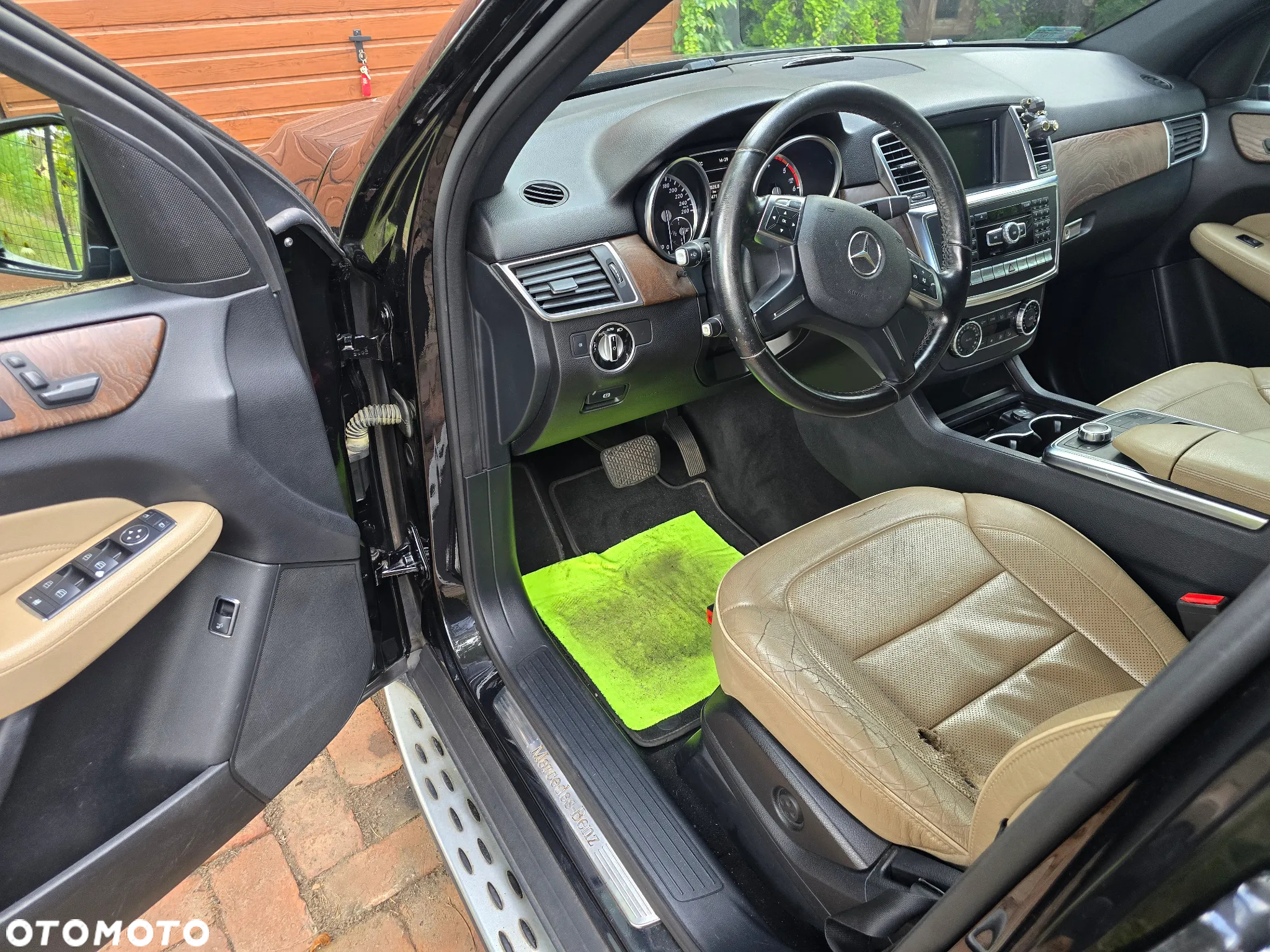Mercedes-Benz ML 350 BlueTec 4-Matic - 9