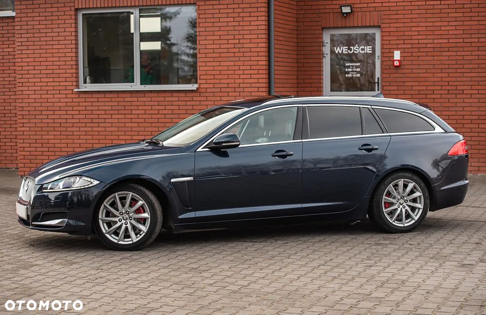 Jaguar XF 2.2 D Luxury - 7