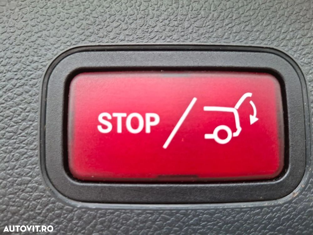 Mercedes-Benz GLC 300 e 4MATIC - 25