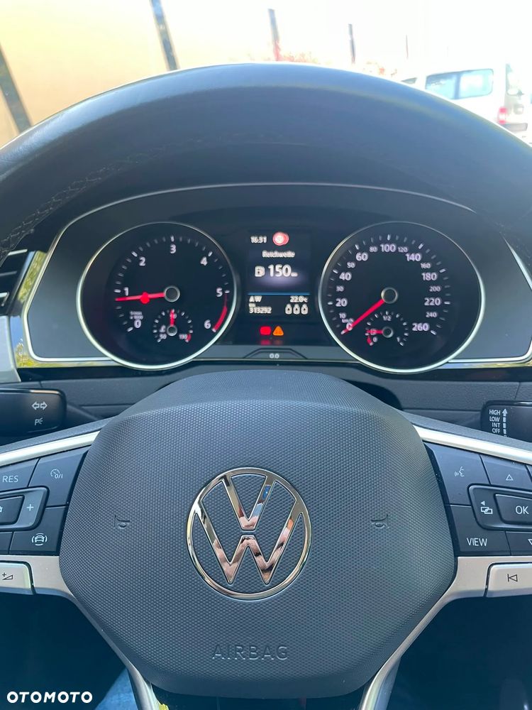 Volkswagen Passat 2.0 TDI EVO Business - 11