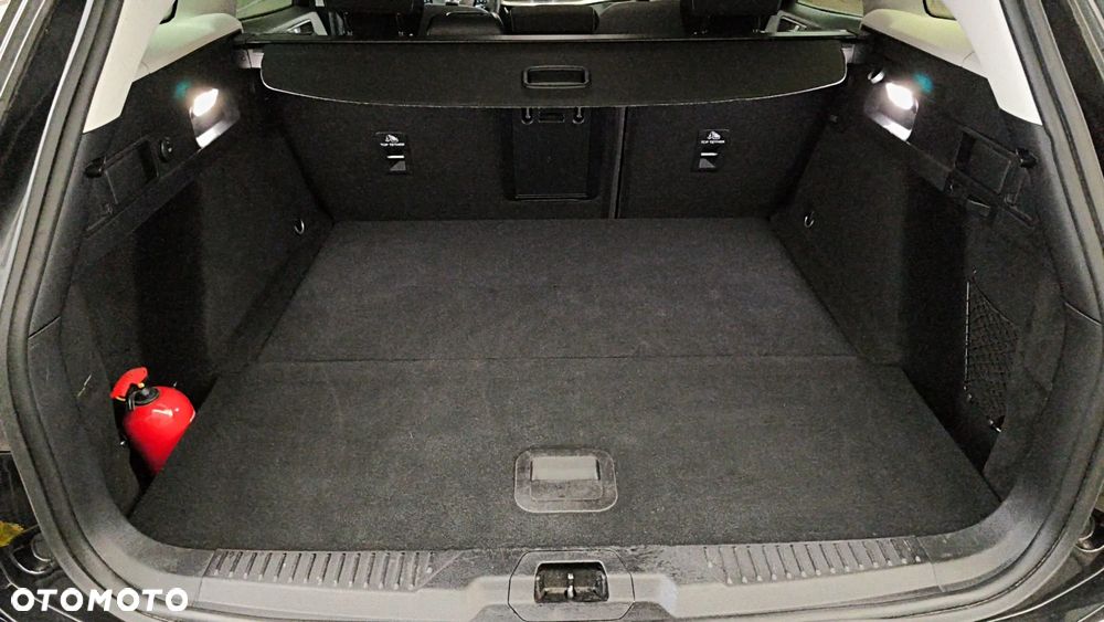 Ford Focus 1.0 EcoBoost Titanium X - 30