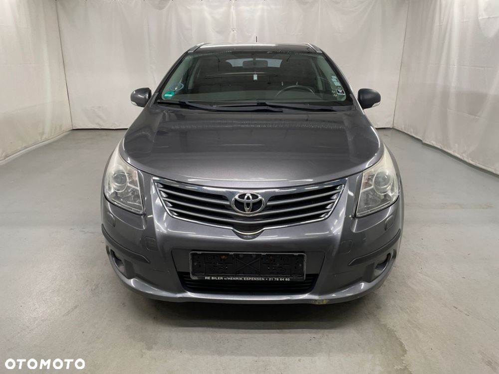 Toyota Avensis 2.0 D-4D 2010 - 12