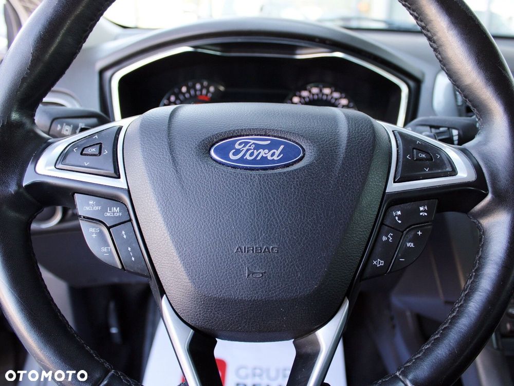 Ford Mondeo 2.0 EcoBlue Executive Plus - 24