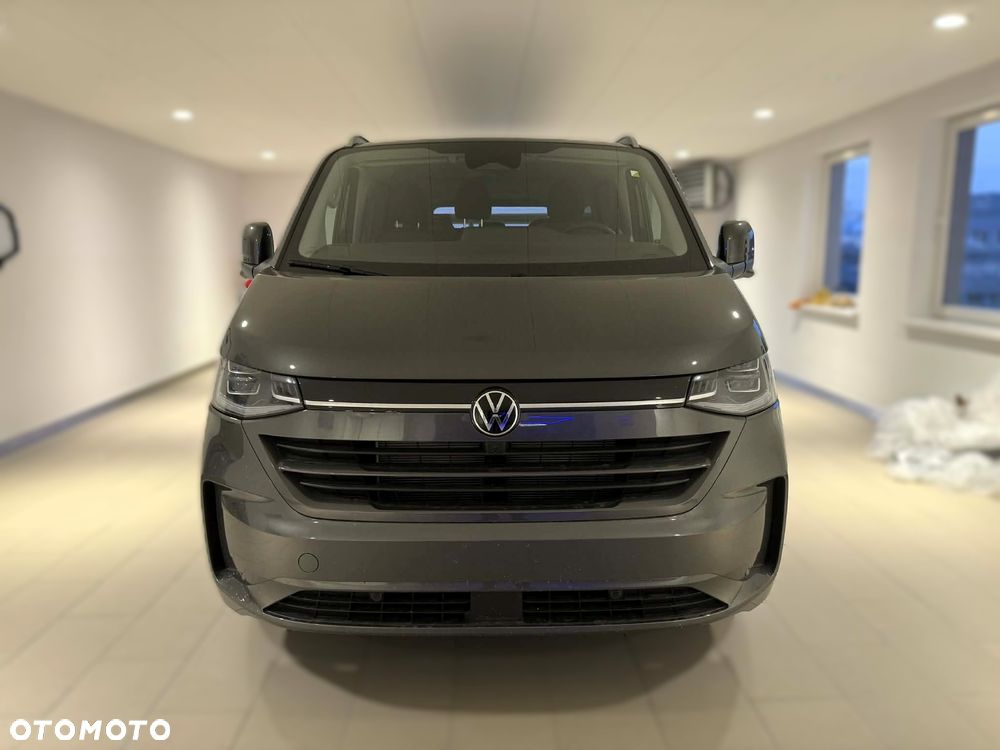 Volkswagen Caravelle - 11