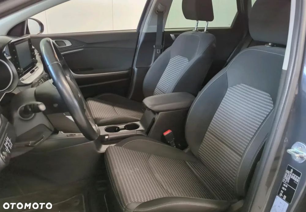 Kia Ceed 1.5 T-GDI L Business Line - 7