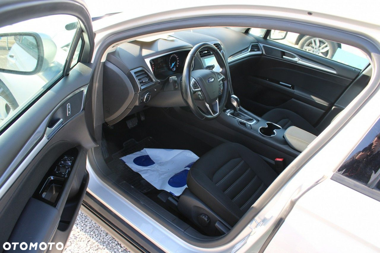 Ford Mondeo - 16