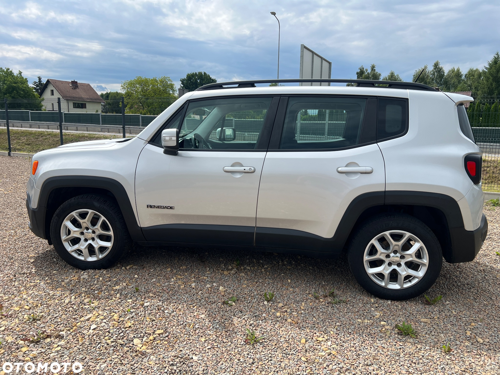 Jeep Renegade 1.4 MultiAir Longitude - 12