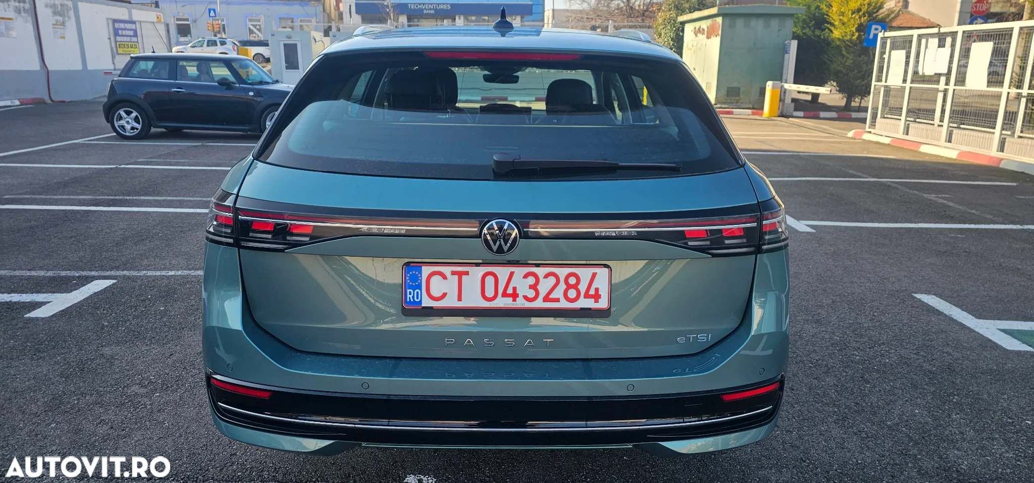 Volkswagen Passat Variant 1.5 eTSI DSG MHEV Business - 5