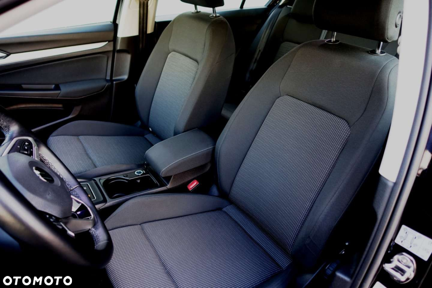 Volkswagen Golf - 13