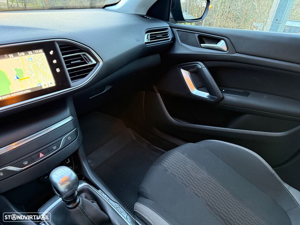 Peugeot 308 SW 1.6 BlueHDi Style - 17