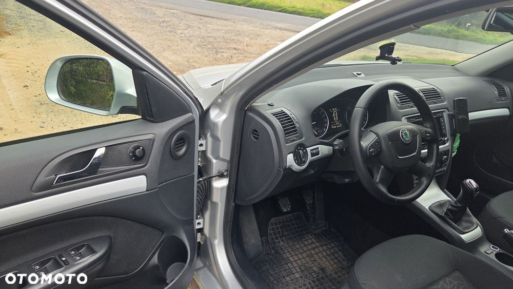 Skoda Octavia 1.6 TDI Family Plus - 21