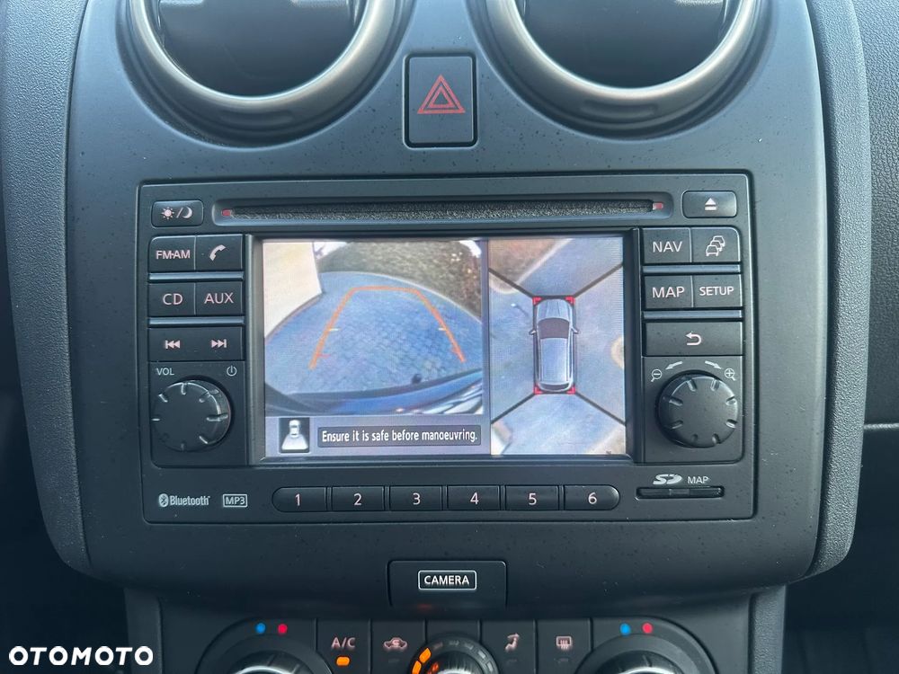 Nissan Qashqai 2.0 4x4 Tekna CVT - 9