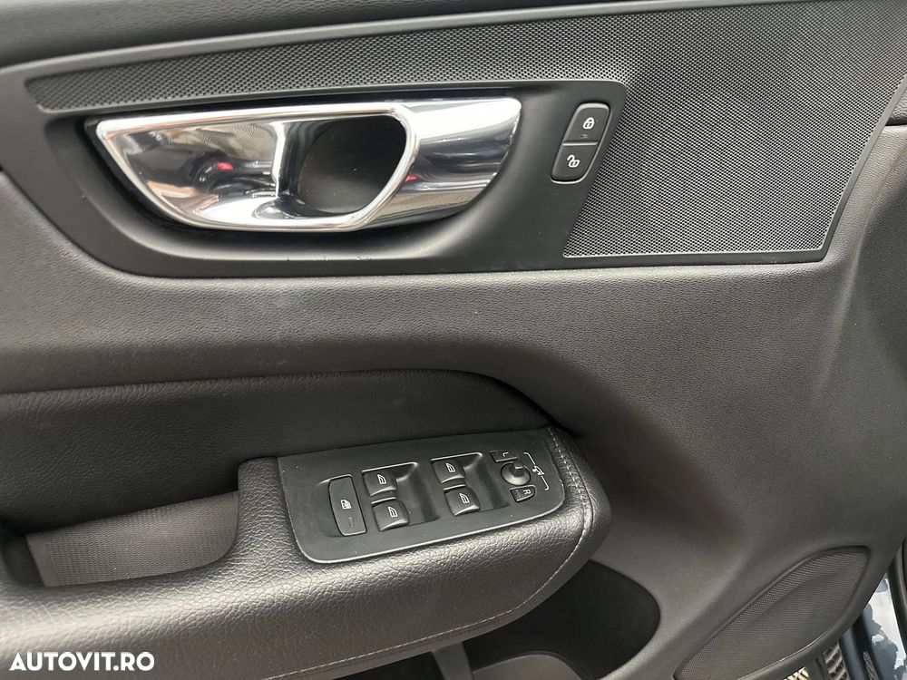 Volvo XC 60 D4 AWD Momentum - 15