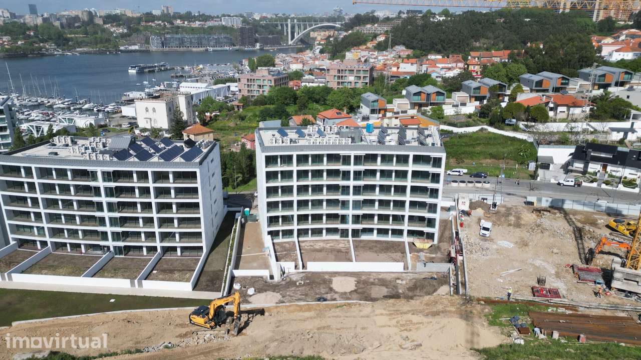 T3 Novo c/ Terraço e 2 Lugares de Garagem em Canidelo (Marina Afurada) - Grande imagem: 4/23