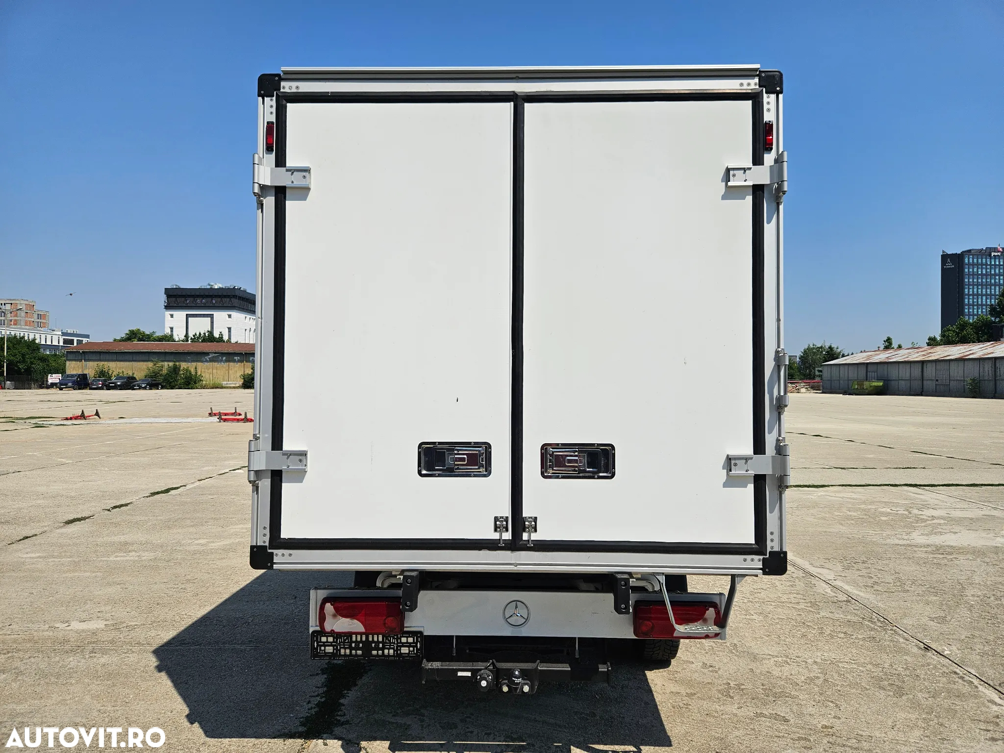 Mercedes-Benz SPRINTER - 13
