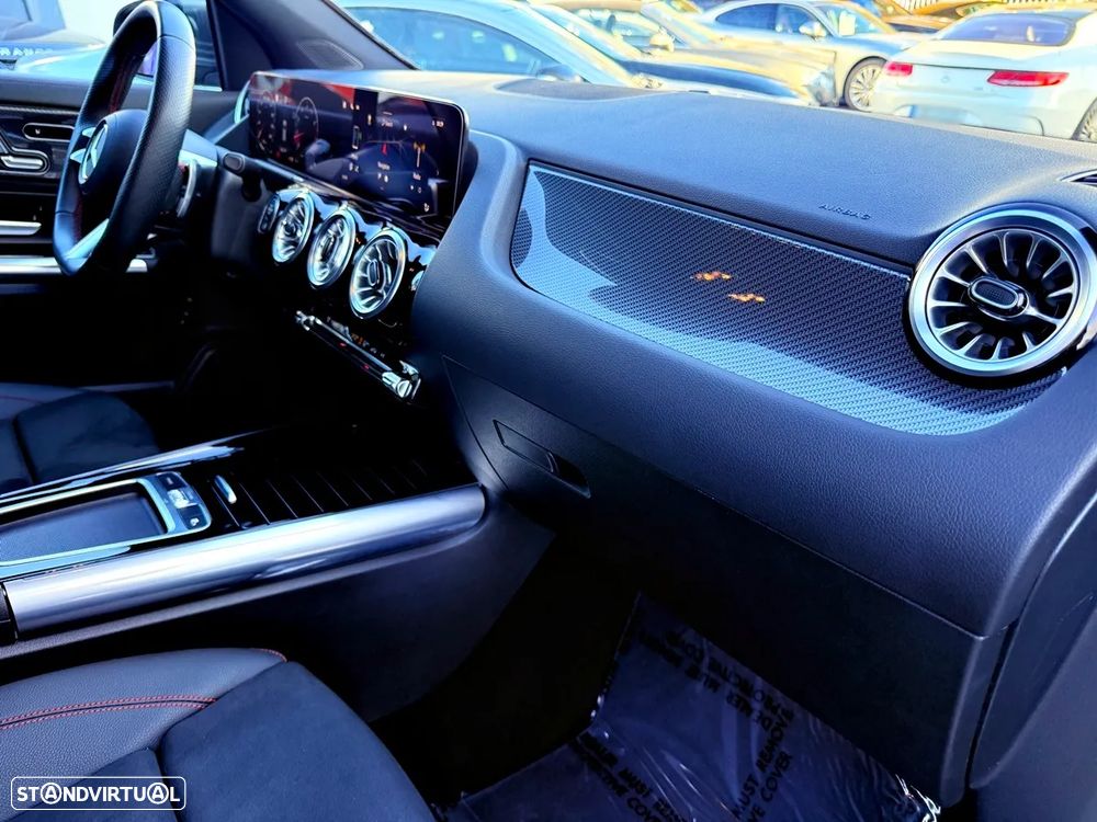 Mercedes-Benz GLA 200 AMG Line - 28
