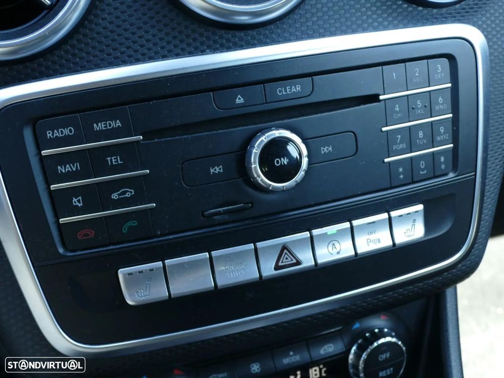 Mercedes-Benz A 180 d AMG Line - 22