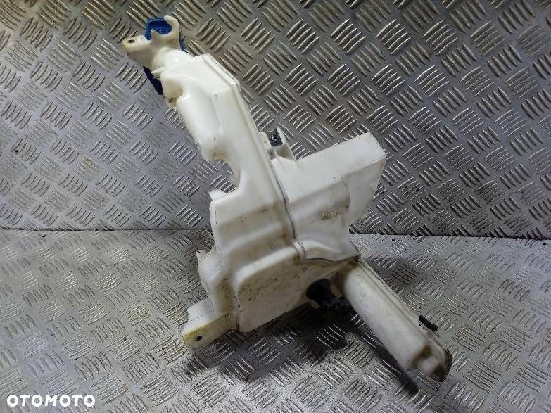 ZBIORNIK SPRYSKIWACZY VOLKSWAGEN PASSAT B6 - 2