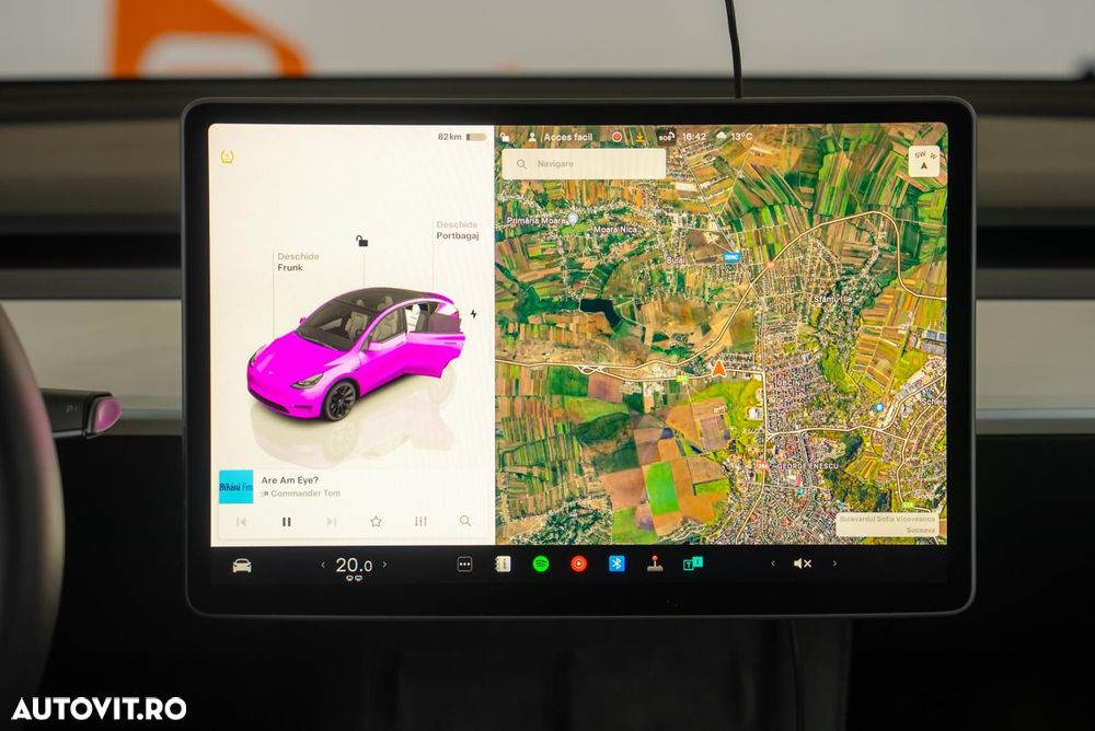 Tesla Model Y - 18