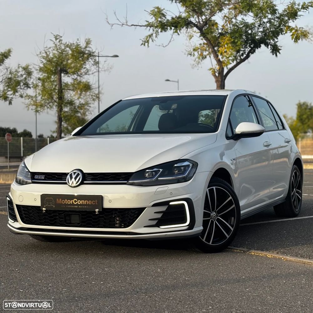 VW Golf 1.4 GTE Plug-In-Hybrid DSG - 2