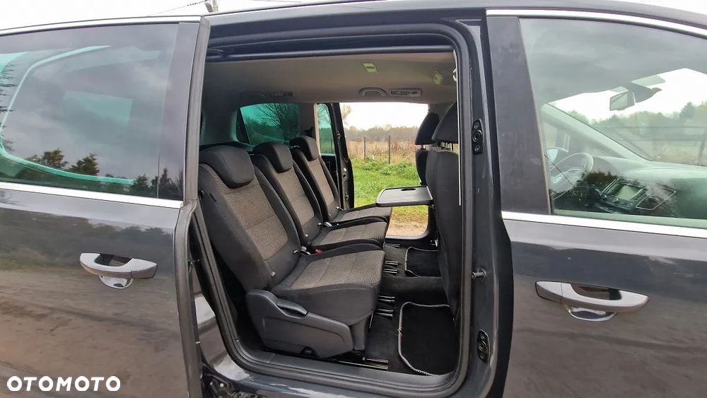 Volkswagen Sharan 2.0 TDI Trendline DSG - 23