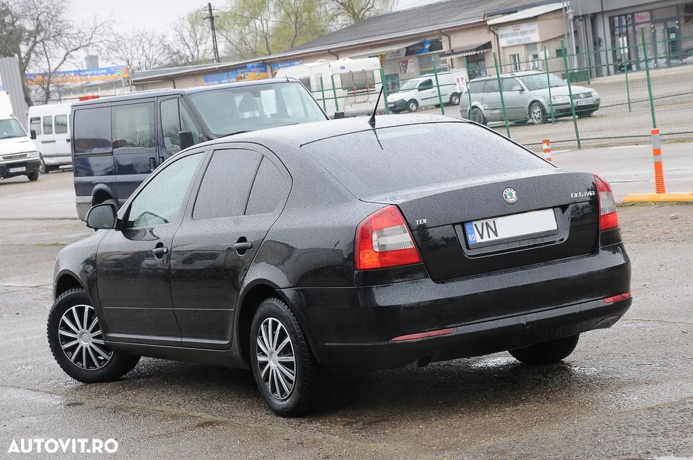Skoda Octavia 1.6 TDI Ambiente - 4