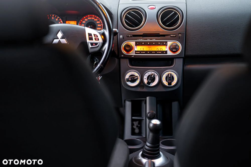 Mitsubishi Colt 1.3 Automatik Intense - 24