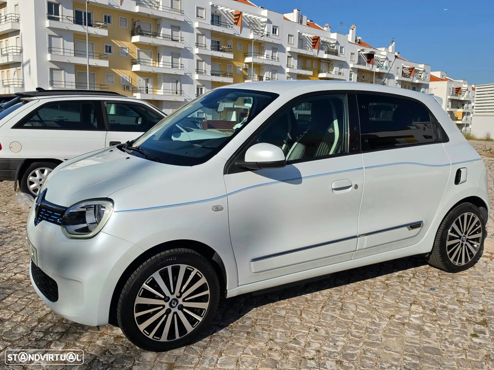 Renault Twingo Z.E. 22 Intens - 4