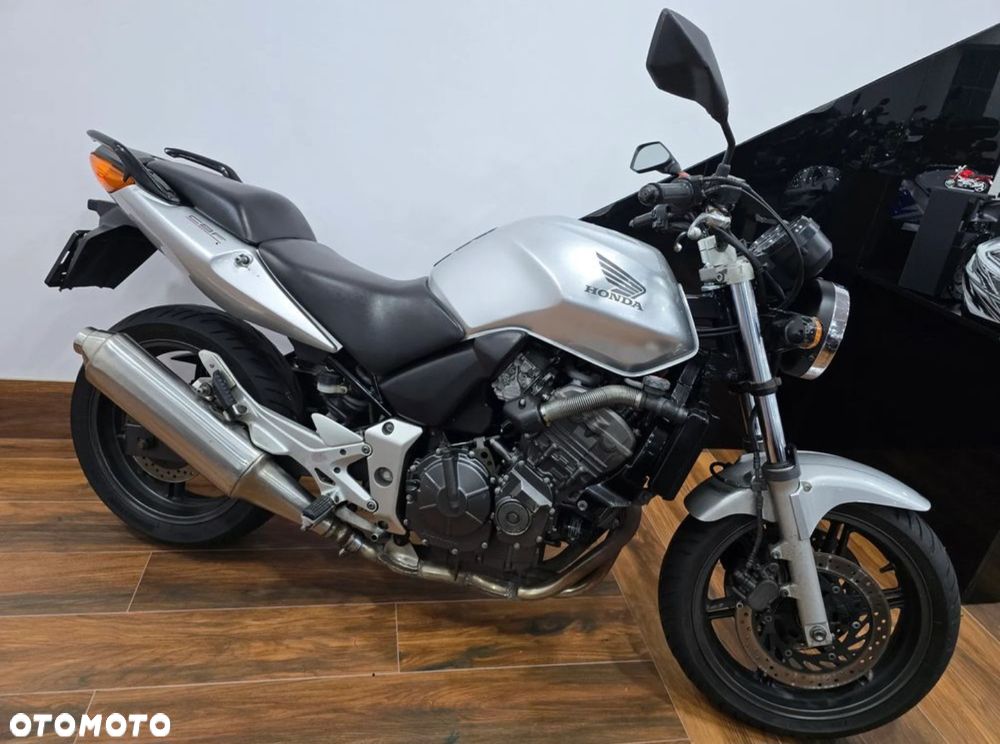 Honda Hornet - 2