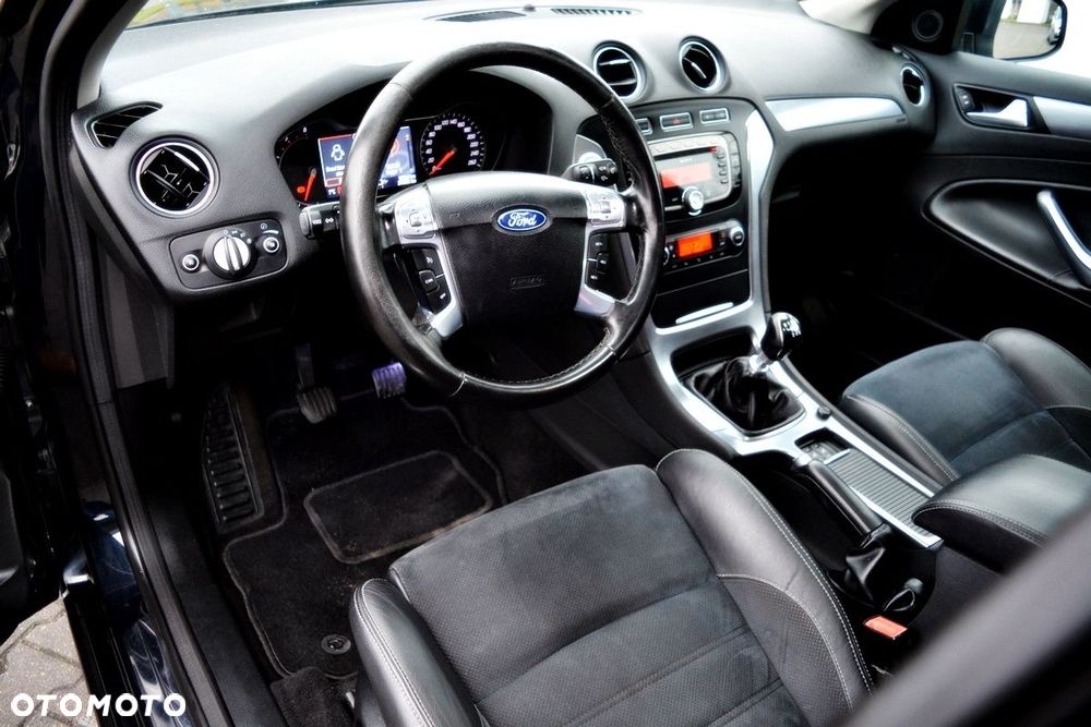 Ford Mondeo 2.0 TDCi Titanium - 24