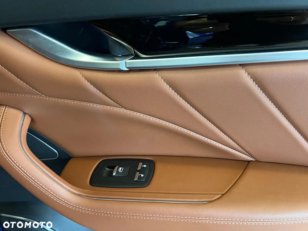 Maserati Levante ver-mhev-gt - 9