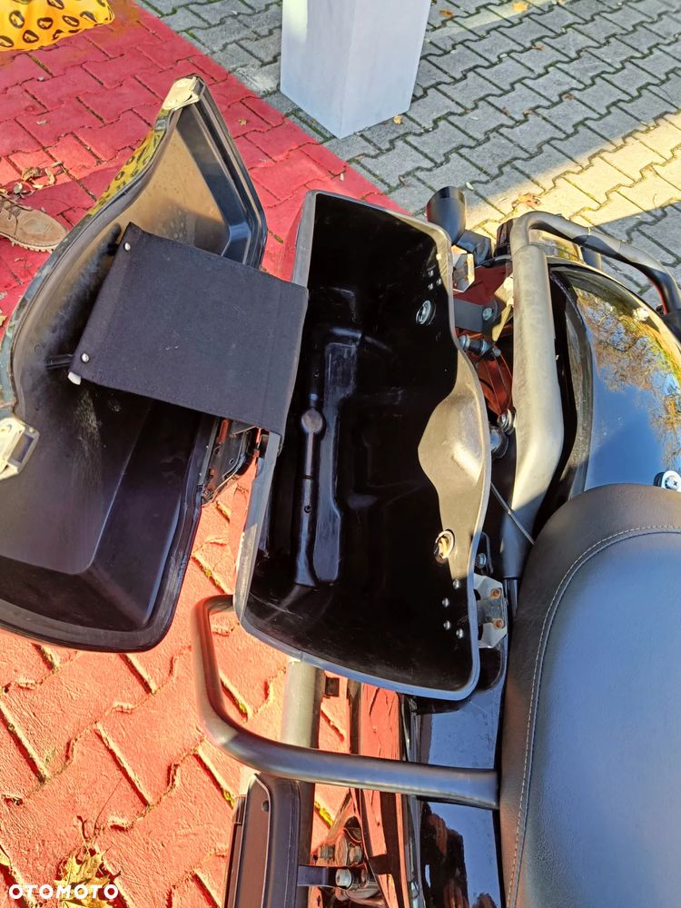 Harley-Davidson Touring Road King - 17