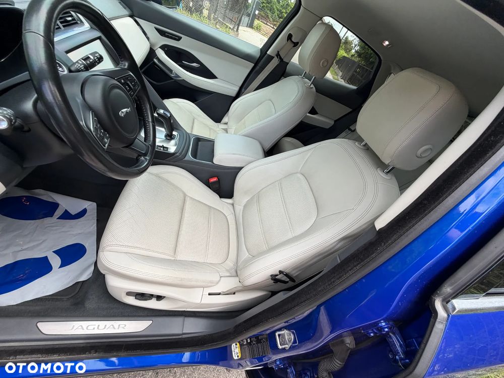 Jaguar E-Pace 2.0 i4P AWD SE - 10