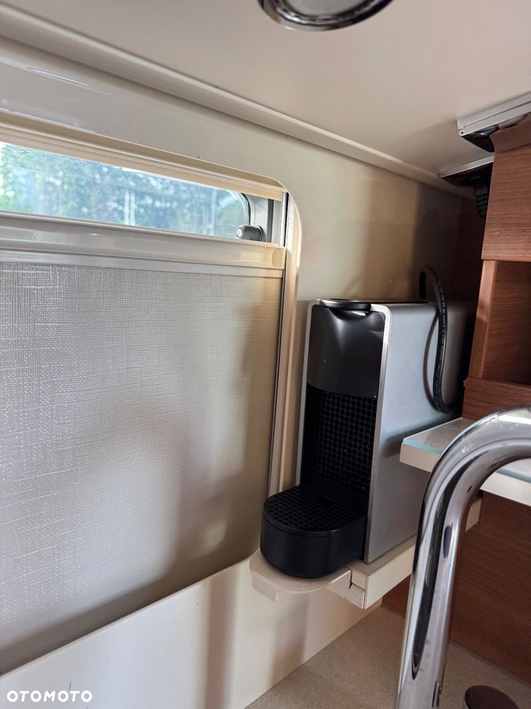 Mercedes-Benz Carthago Chic C-Line I 4.9L Srebrny - AUTOMAT - 26