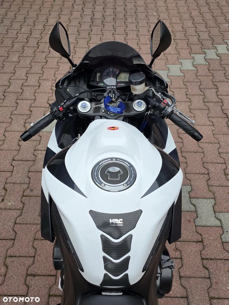 Honda CBR - 7