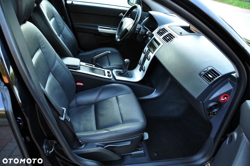 Volvo V50 DPF D3 Summum - 11