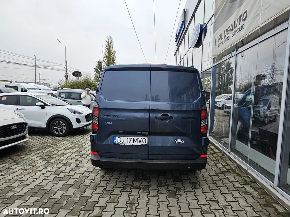 Ford Transit Custom Van (L2H1) - 5
