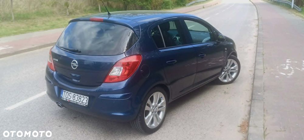 Opel Corsa 1.4 16V Innovation - 4