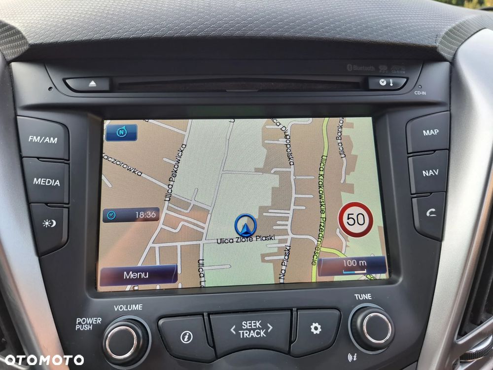Hyundai Veloster - 16