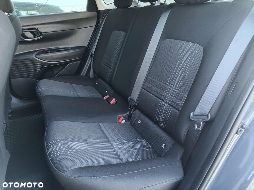 Hyundai i20 1.2 Pure - 12