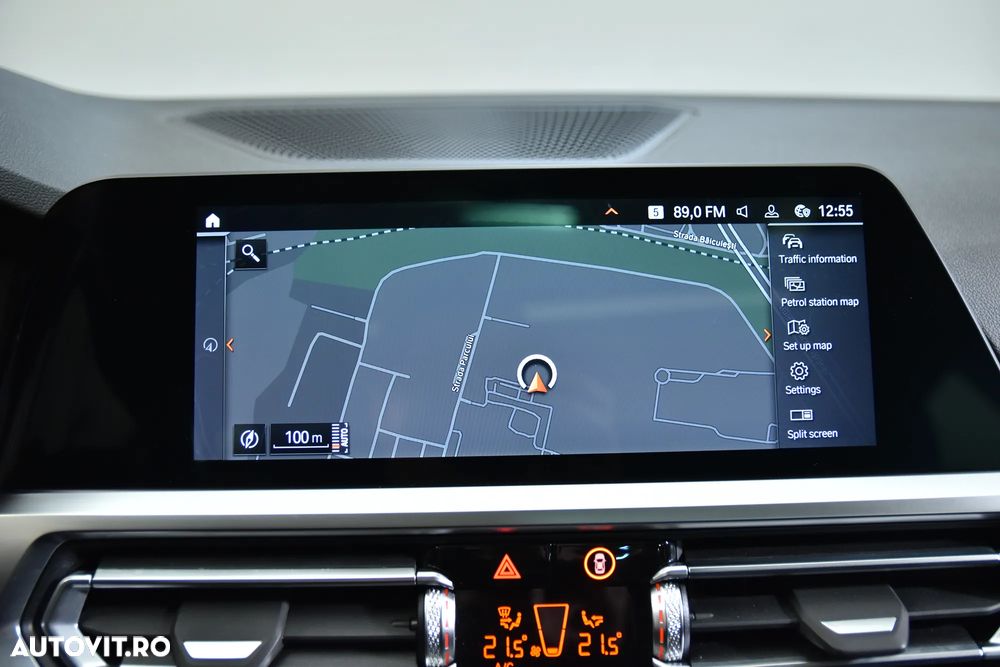 BMW Seria 3 330i xDrive AT - 24