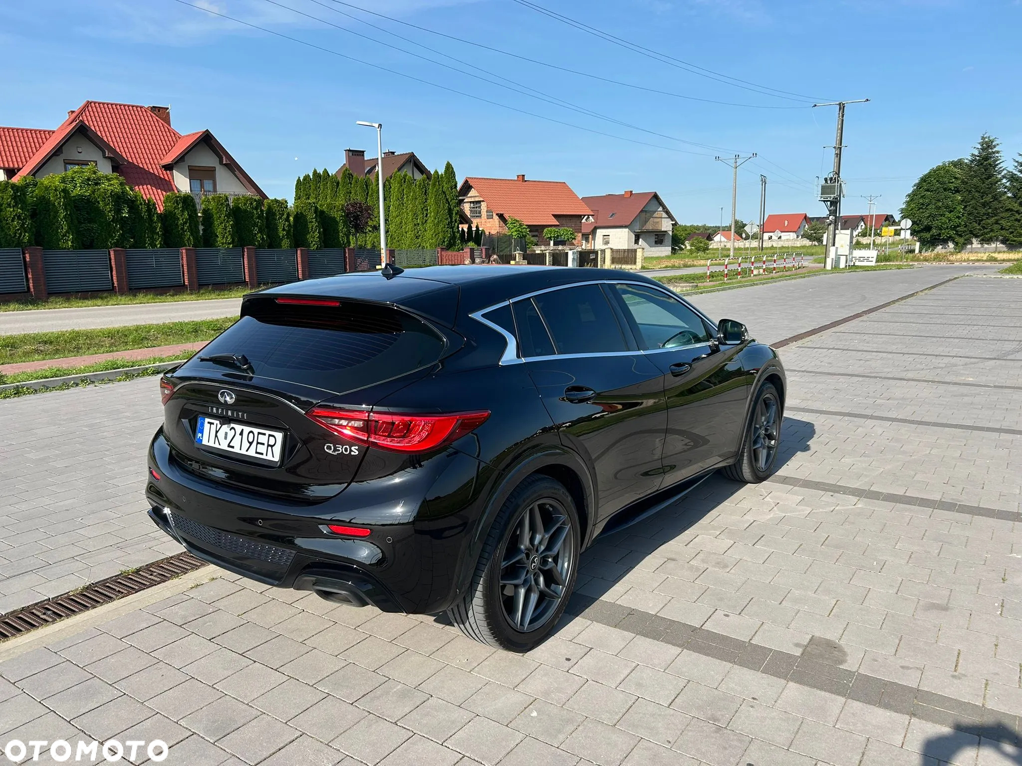 Infiniti Q30 - 28