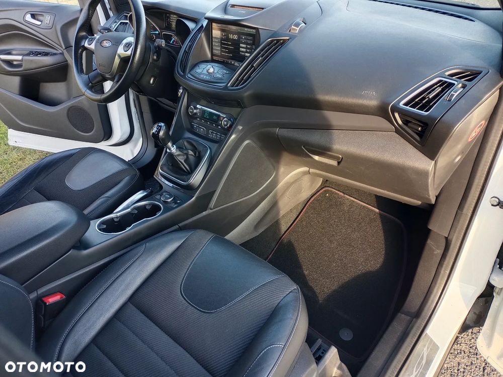 Ford Kuga 2.0 TDCi AWD Titanium - 10