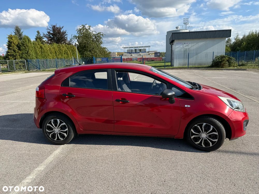 Kia Rio - 3