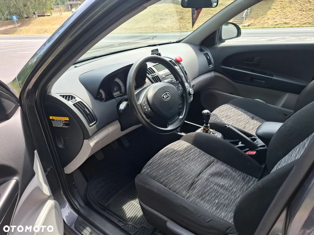 Kia Ceed 1.4 Comfort - 9